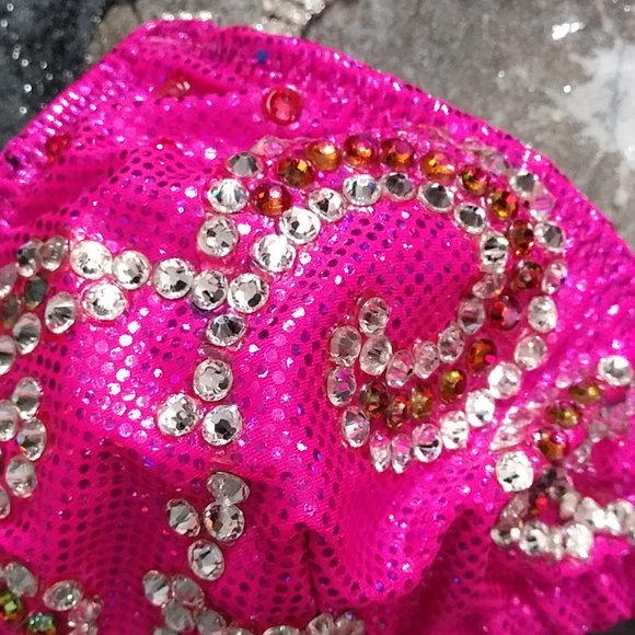 Small hot pink Competition Bikini - Picture 2 of 4